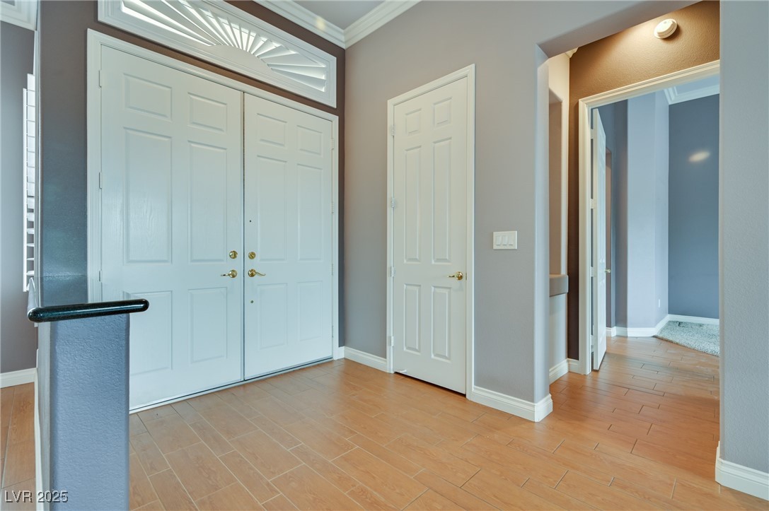 10513 Longwood Drive Property Photo 6