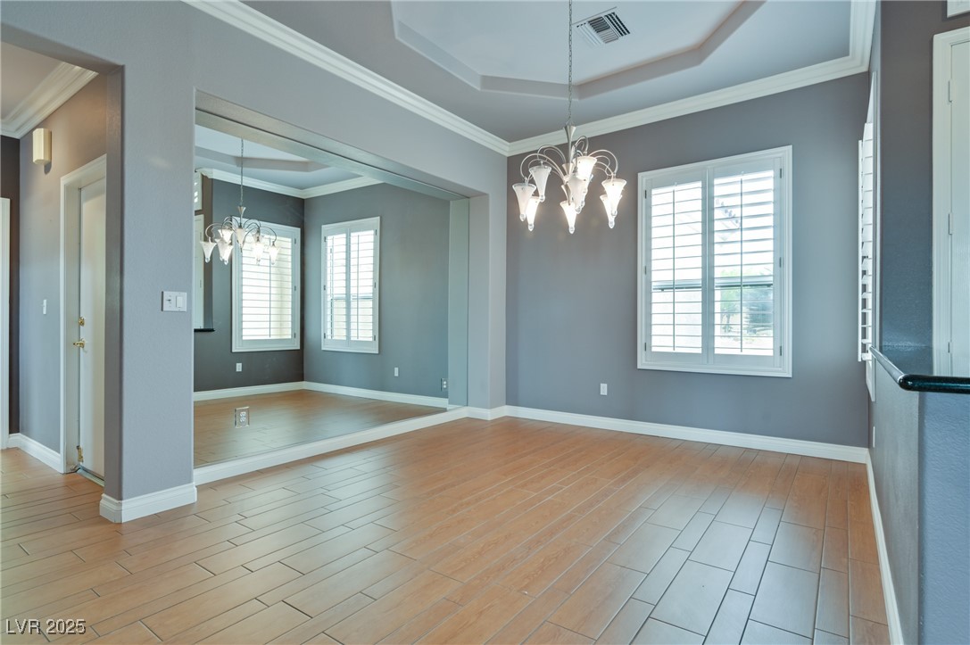 10513 Longwood Drive Property Photo 12
