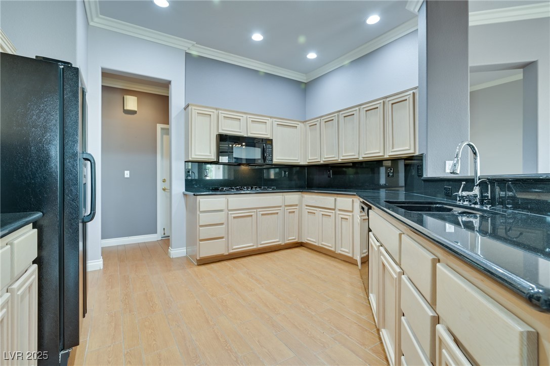 10513 Longwood Drive Property Photo 32