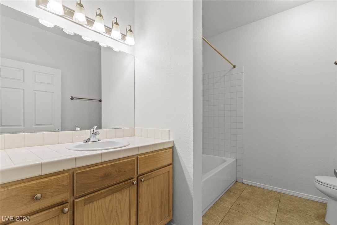 5250 South Rainbow Boulevard 2106 Property Photo 11