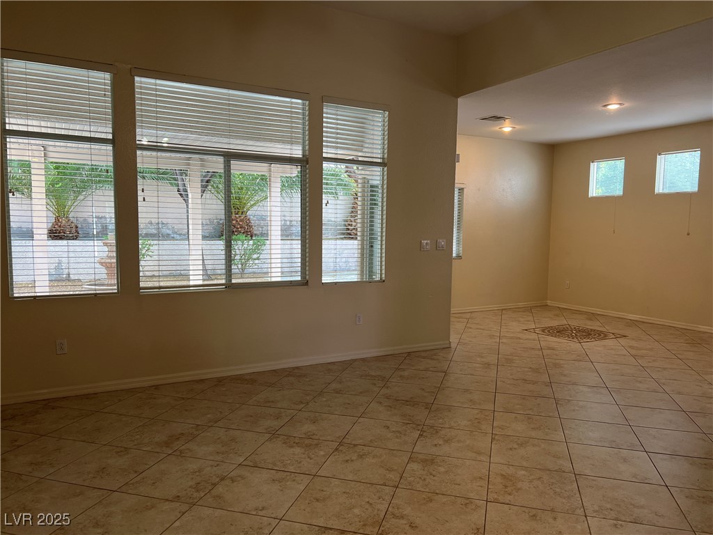 2855 Grande Valley Drive Property Photo 6