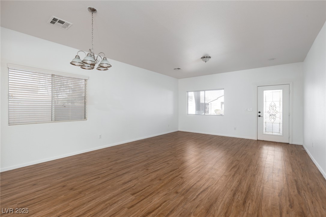 5029 Cascade Pools Avenue Property Photo 4