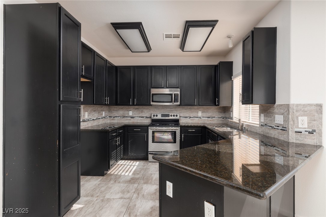 5029 Cascade Pools Avenue Property Photo 11