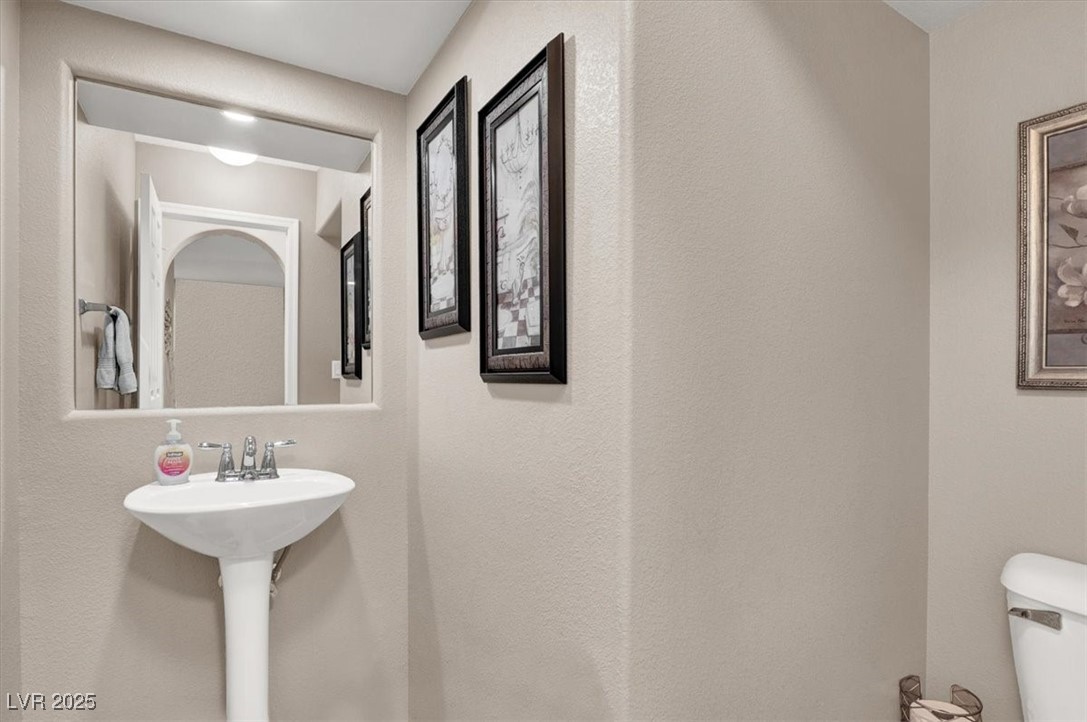 10230 Danskin Drive Property Photo 6