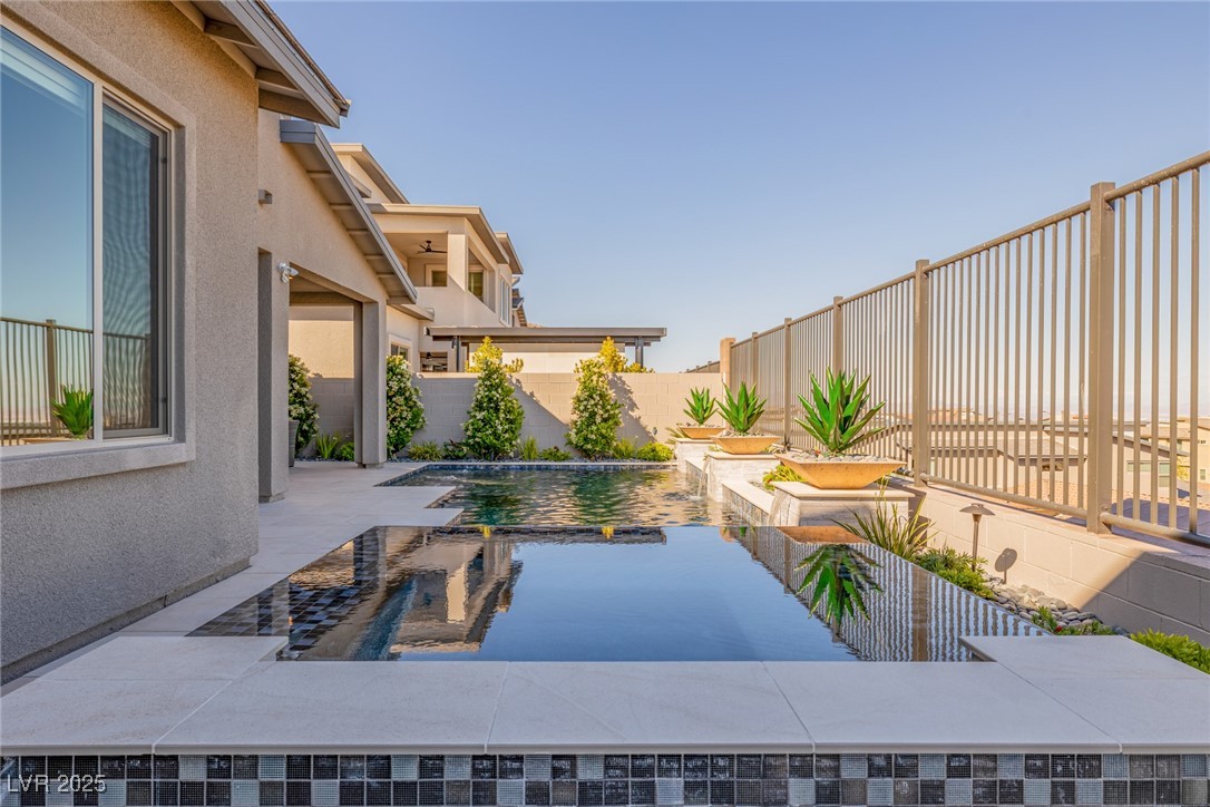 436 Crown Mesa Avenue Property Photo 3