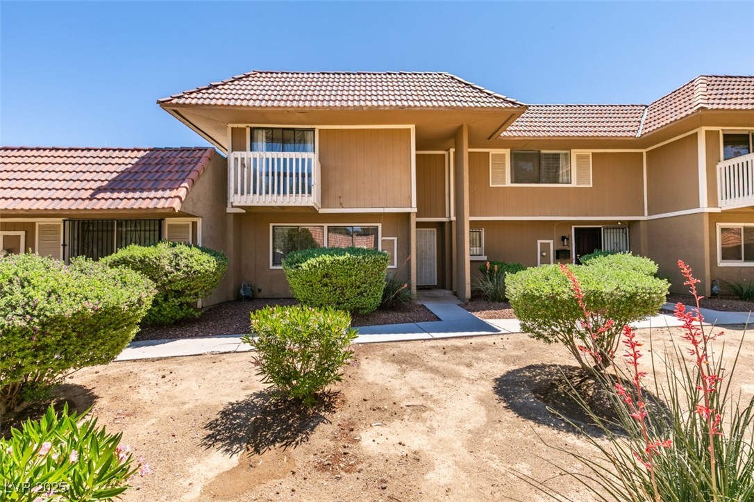2454 Paradise Village Way Property Photo