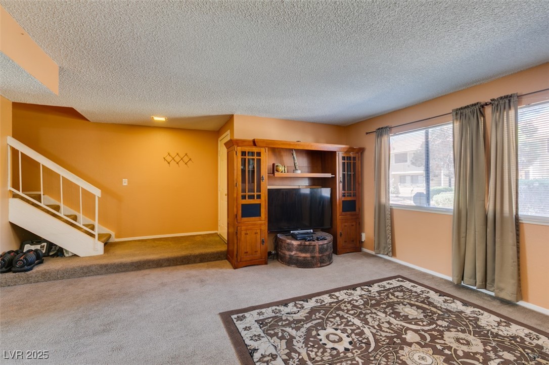 2454 Paradise Village Way Property Photo 25