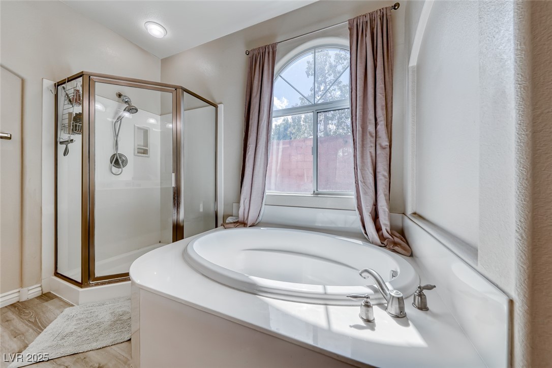 1033 Logan Patrick Drive Property Photo 28