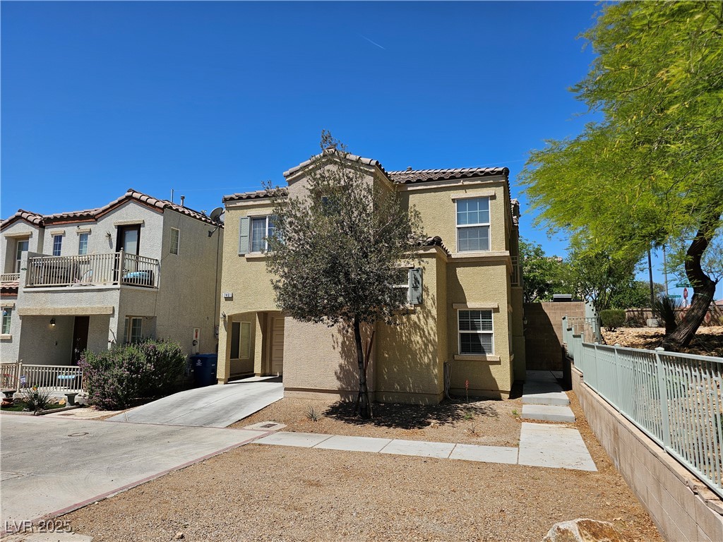 7461 Enviable Court Property Photo