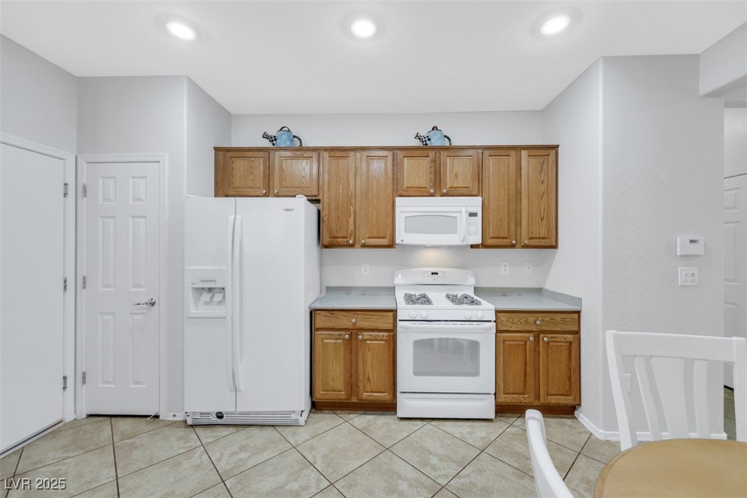 2485 Jade Sky Street Property Photo 14