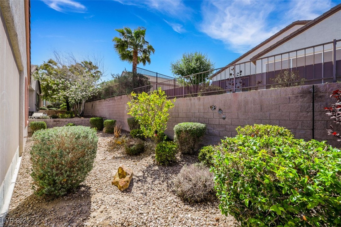 2485 Jade Sky Street Property Photo 35
