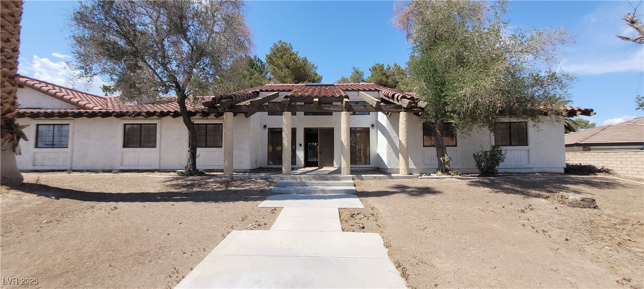 7664 Angel Crest Circle Property Photo 1