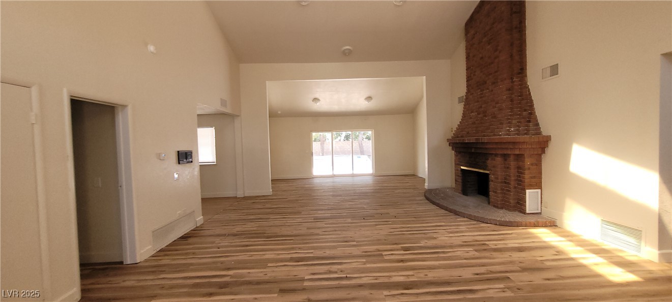 7664 Angel Crest Circle Property Photo 3