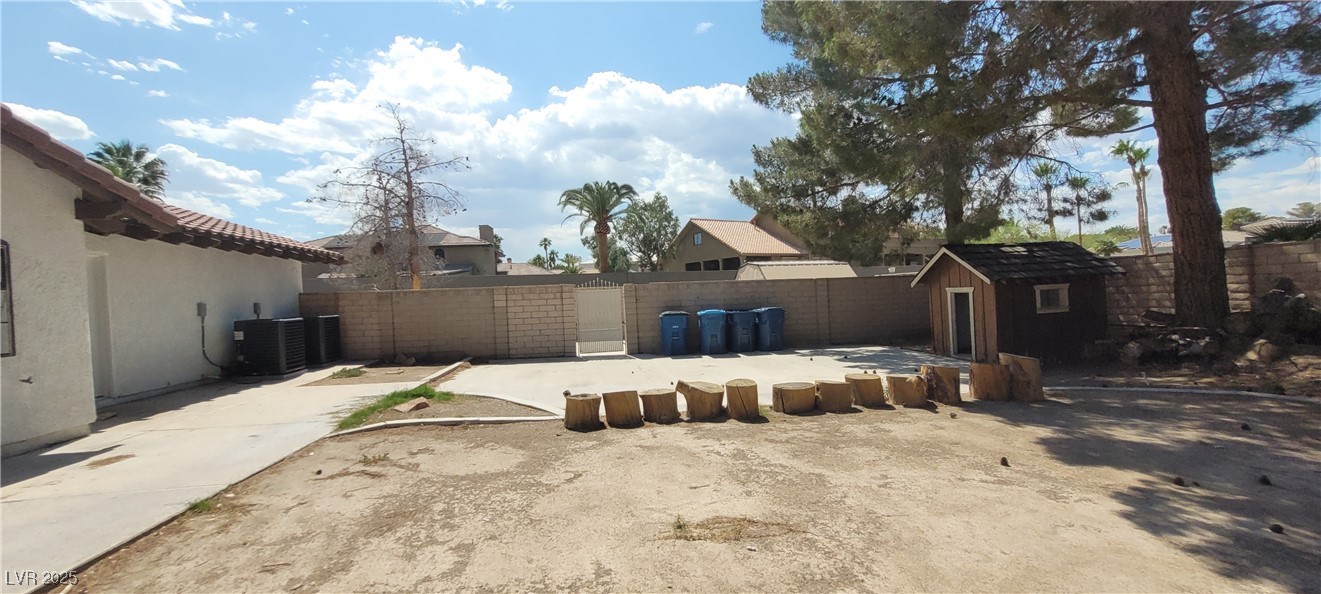 7664 Angel Crest Circle Property Photo 27