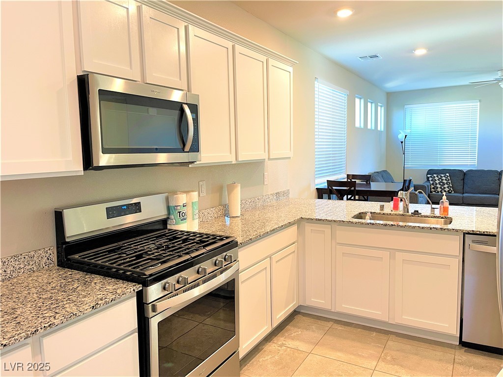 4407 Creekside Cavern Avenue Property Photo 8