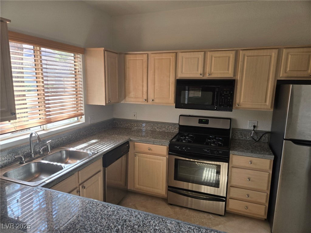 5250 South Rainbow Boulevard 1140 Property Photo 4