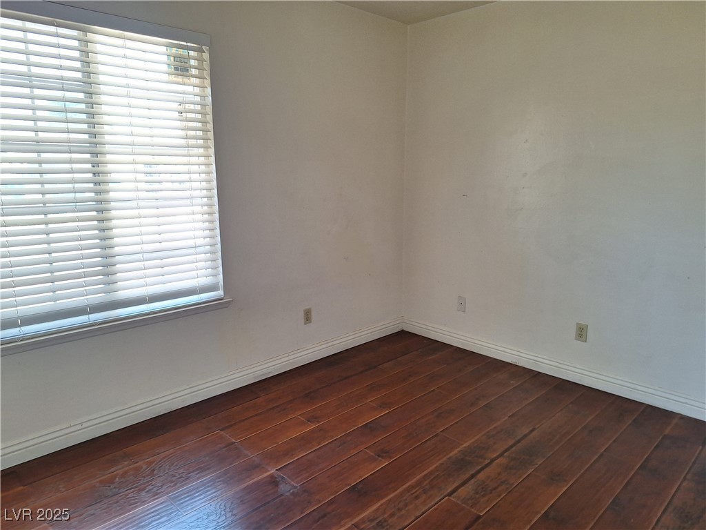 6439 Lori Court Property Photo 8