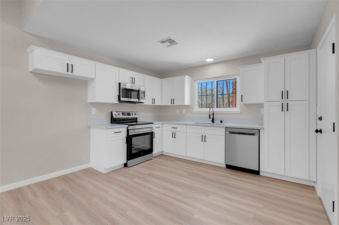 6181 Cedarwood Avenue Property Photo 18