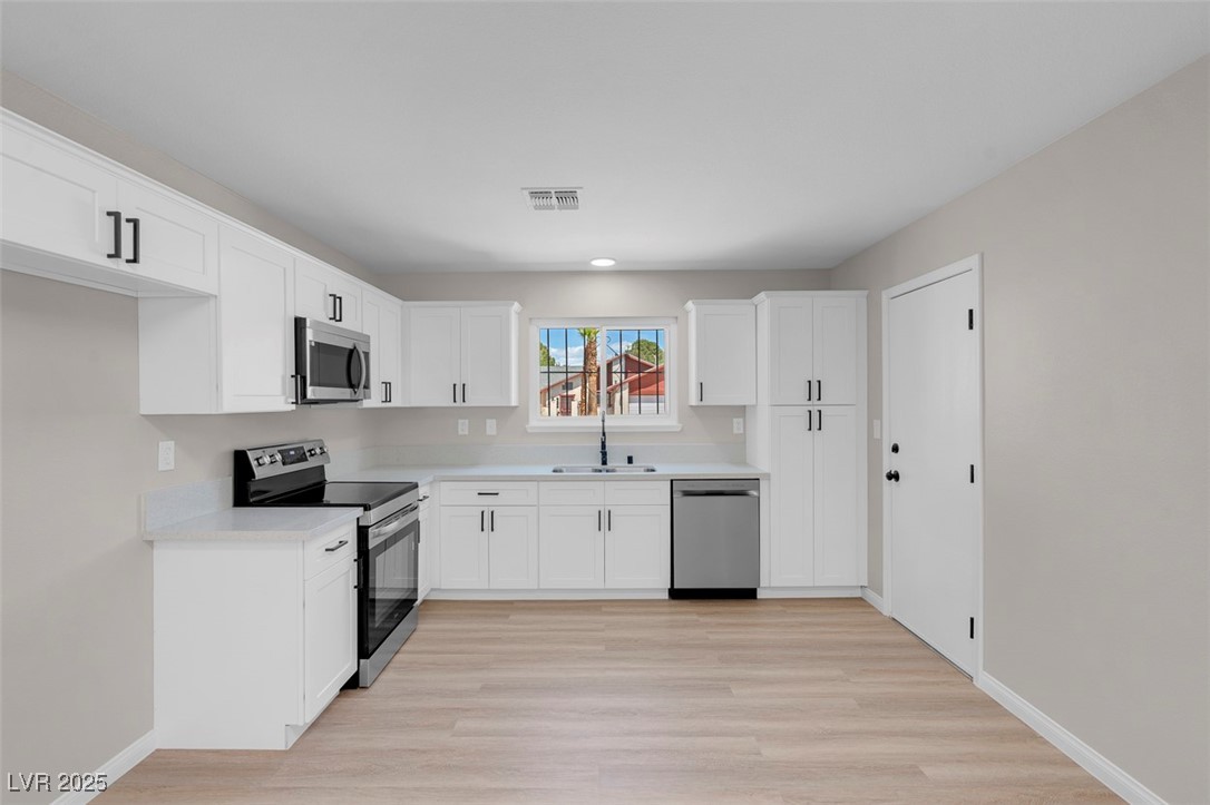 6181 Cedarwood Avenue Property Photo 19