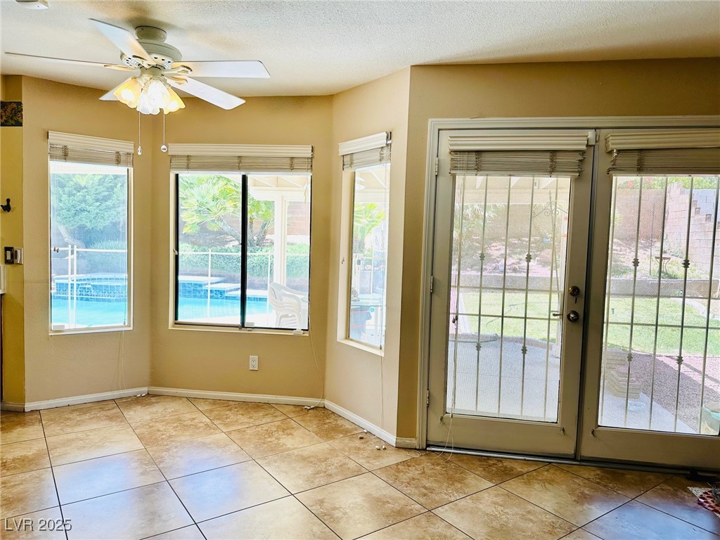 2817 Whispering Wind Drive Property Photo 8