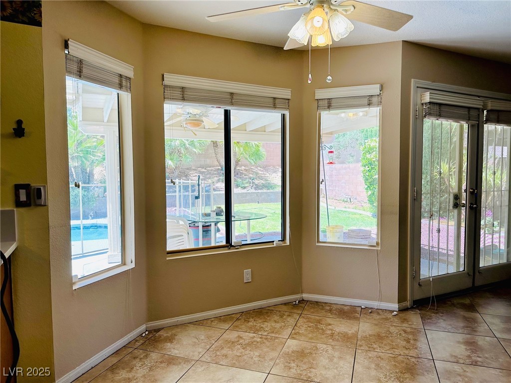 2817 Whispering Wind Drive Property Photo 16
