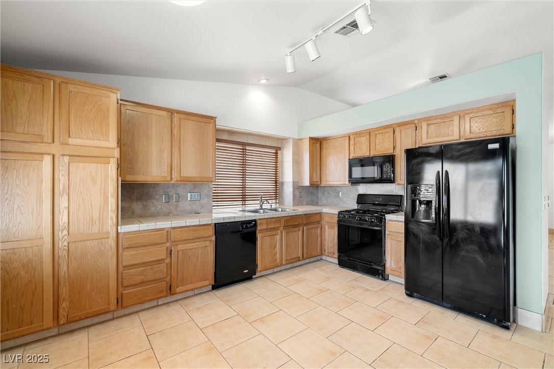 688 Arrowhead Canyon Drive Property Photo 12