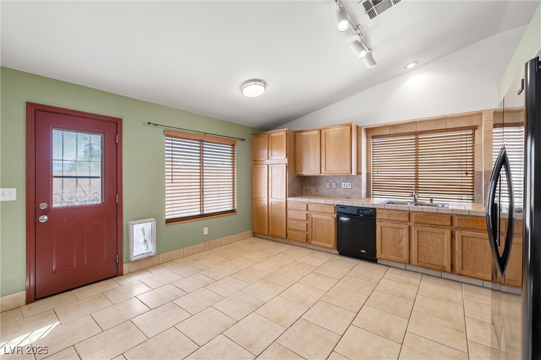 688 Arrowhead Canyon Drive Property Photo 13