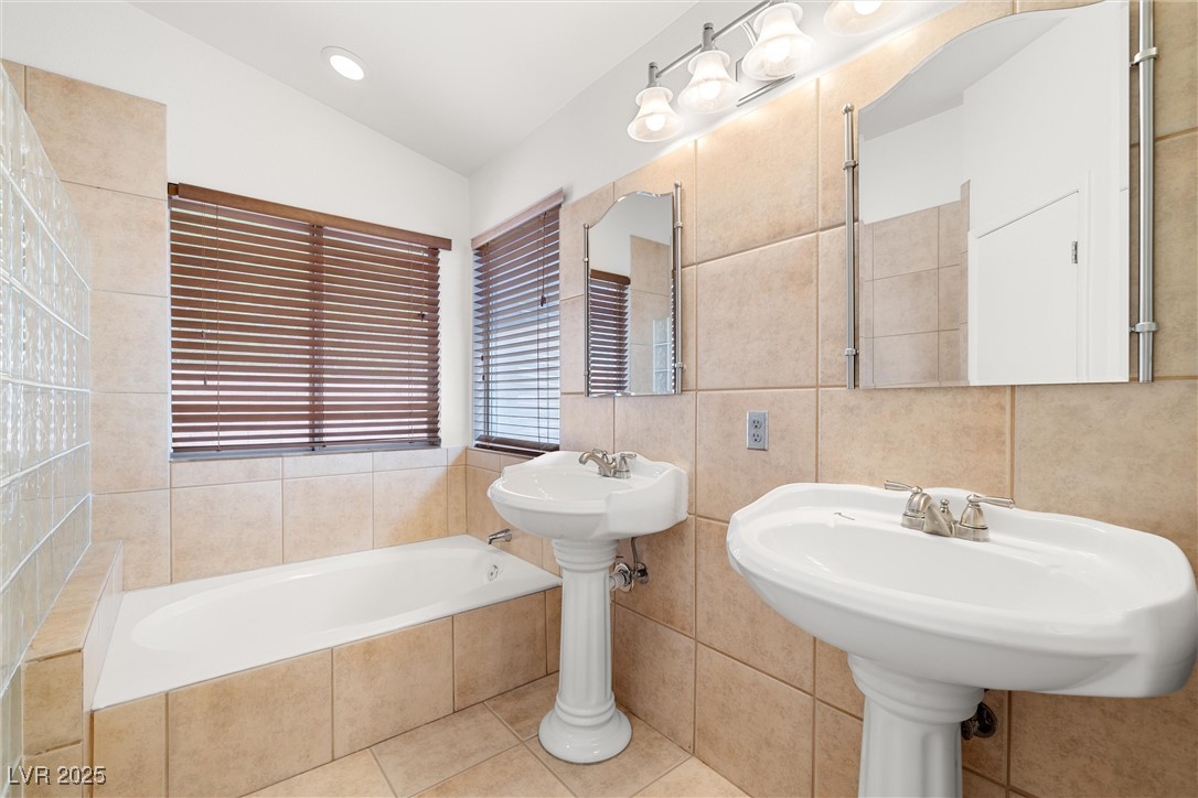 688 Arrowhead Canyon Drive Property Photo 18