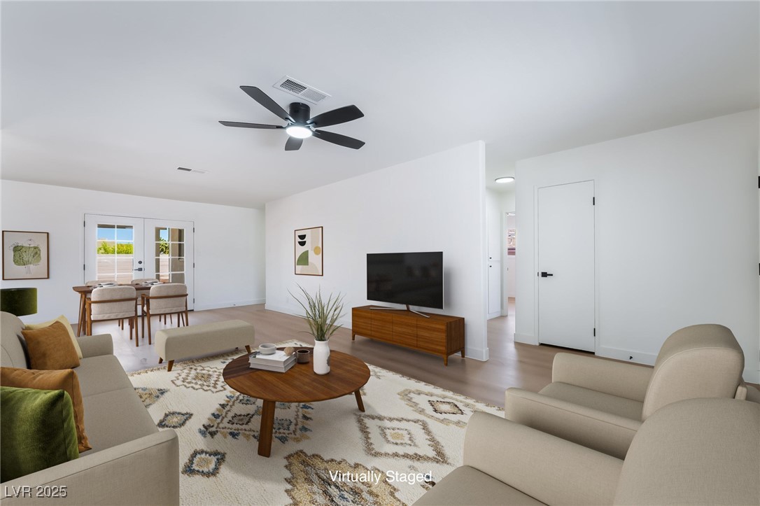 4442 Bennett Drive Property Photo 3