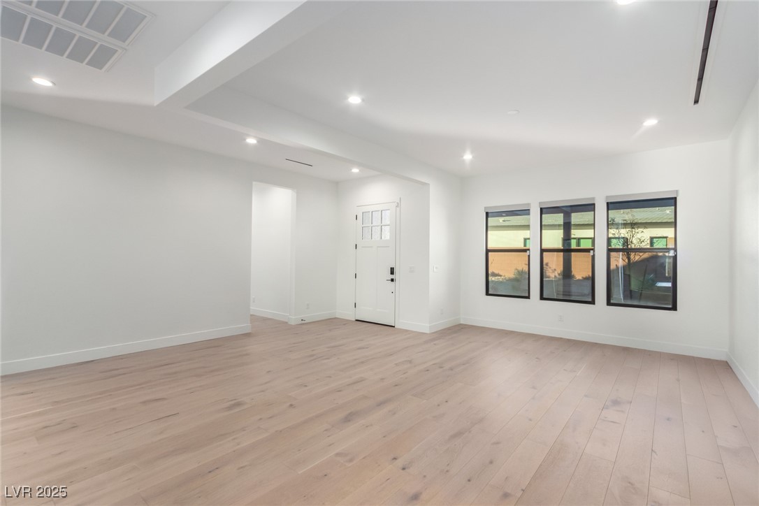 5725 El Royale Court Property Photo 17