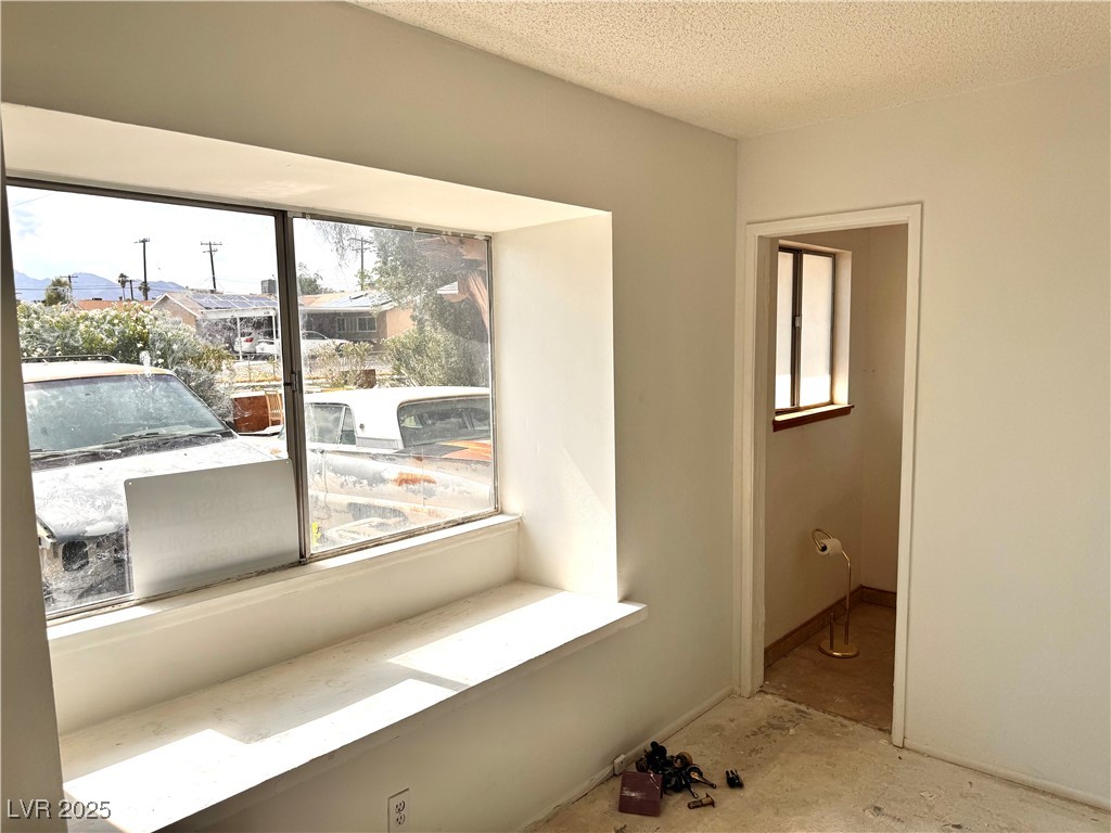 212 Hinkle Street Property Photo 8