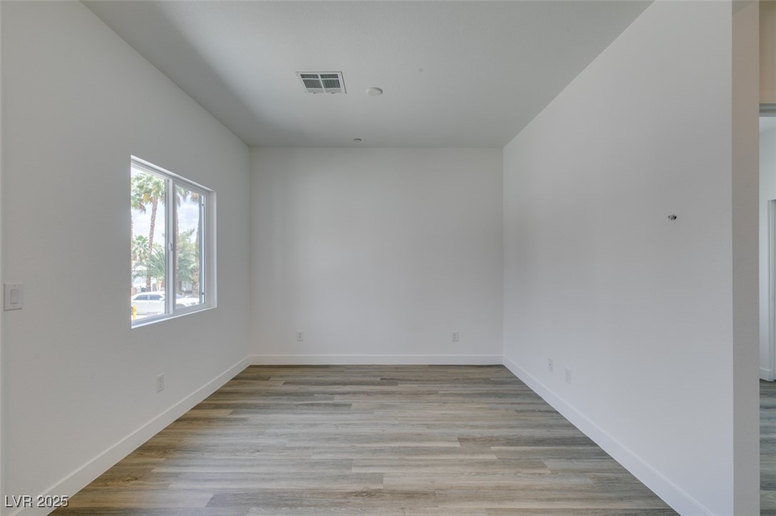 365 North 16th Street 2 Property Photo 10