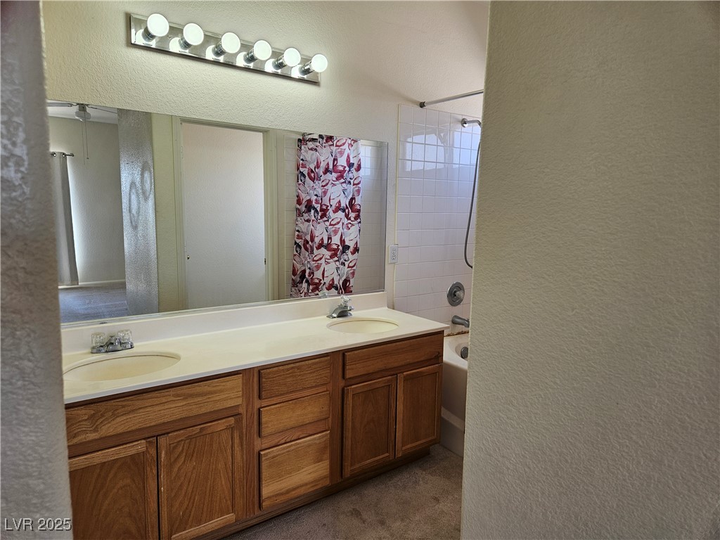 7849 Blue Brook Drive Property Photo 14