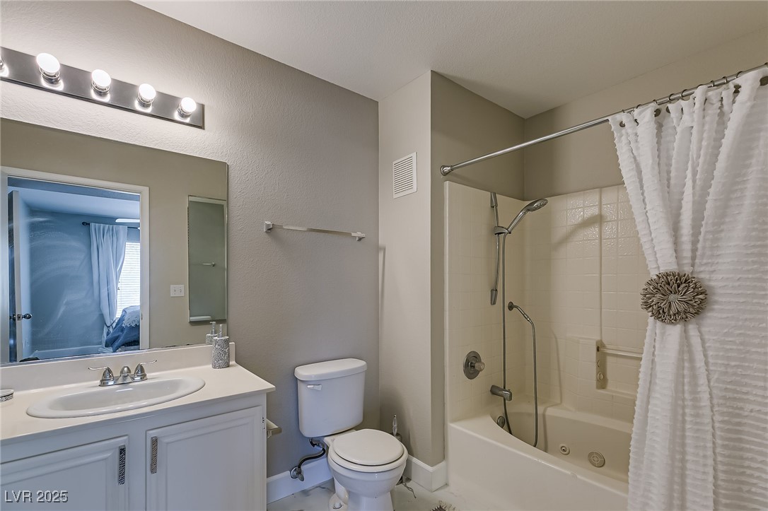 8070 Russell Road 2136 Property Photo 13