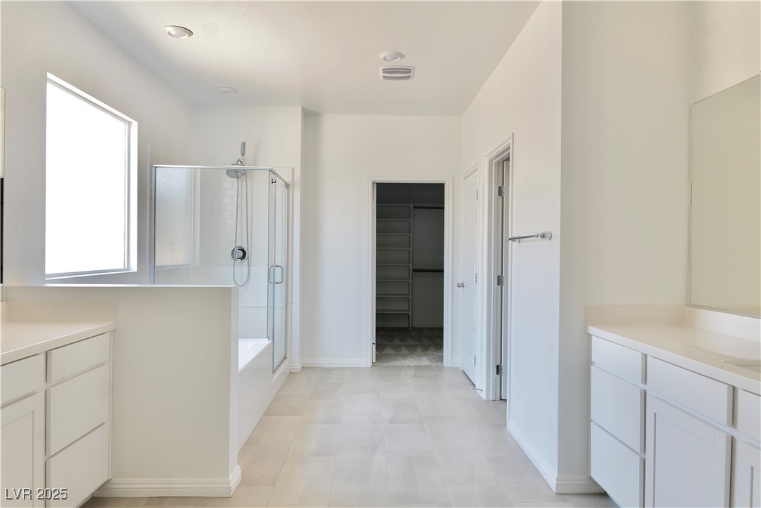 6250 Lamont Hills Avenue Property Photo 10