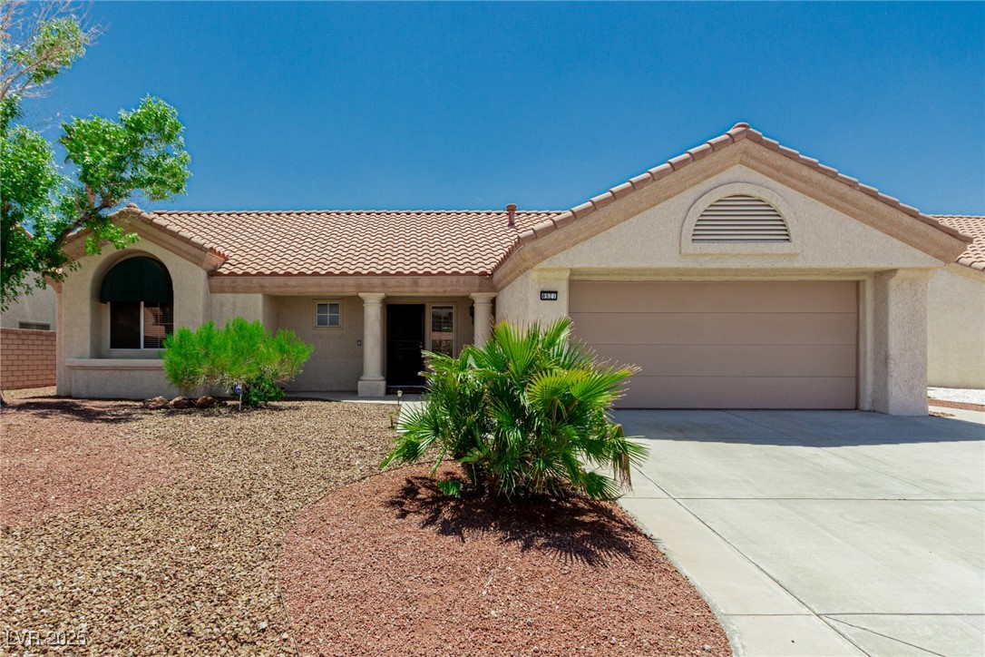 8921 Signal Terrace Drive Property Photo 1