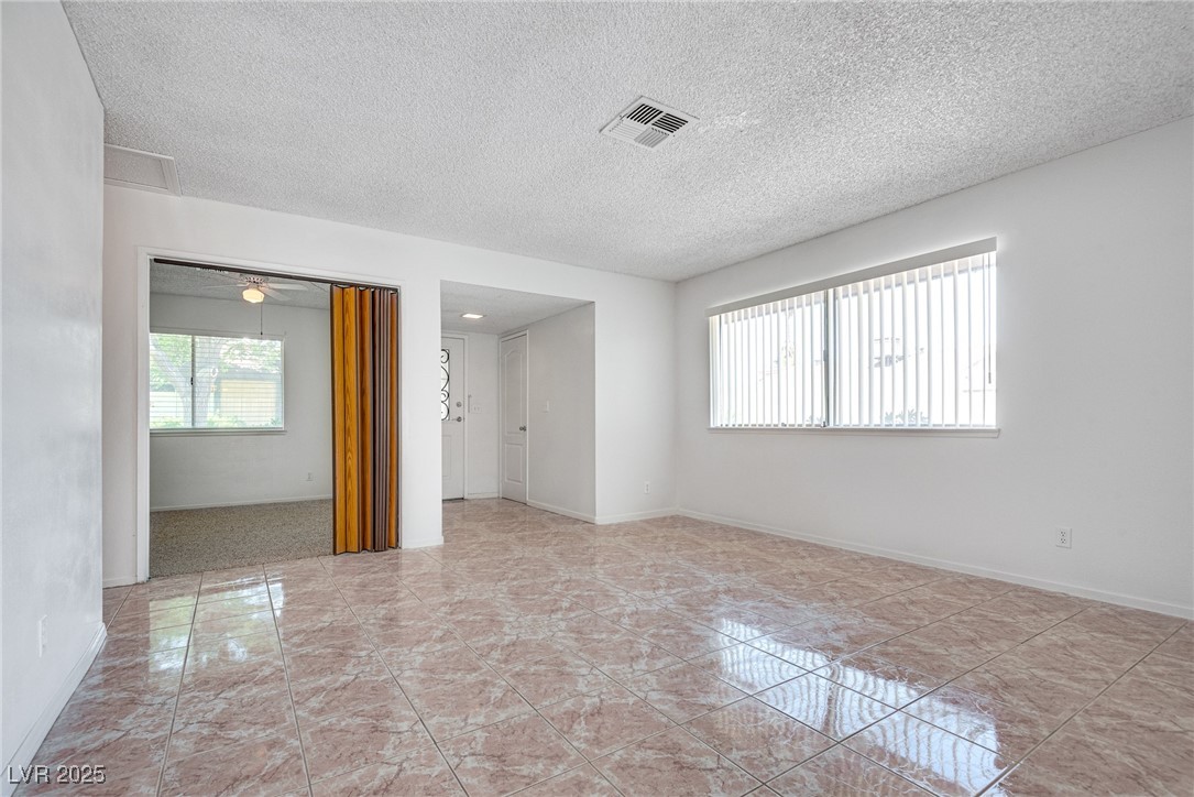 6211 Meadow Brook Lane Property Photo 3