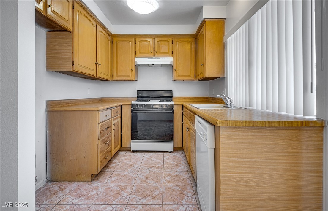 6211 Meadow Brook Lane Property Photo 6