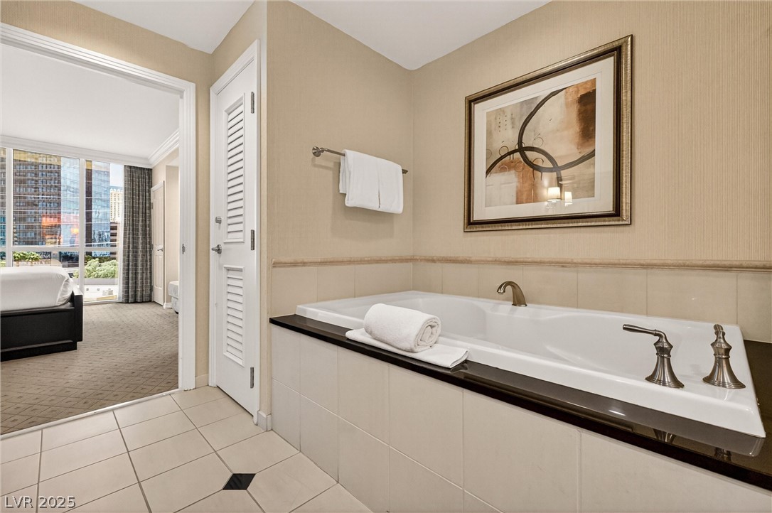 125 East Harmon Avenue 321 Property Photo 19