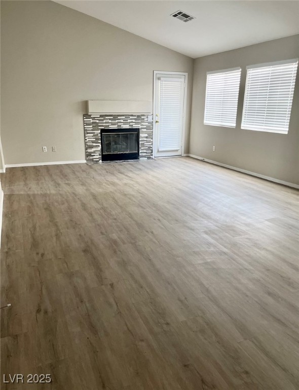 5512 Del Lago Drive Property Photo 2