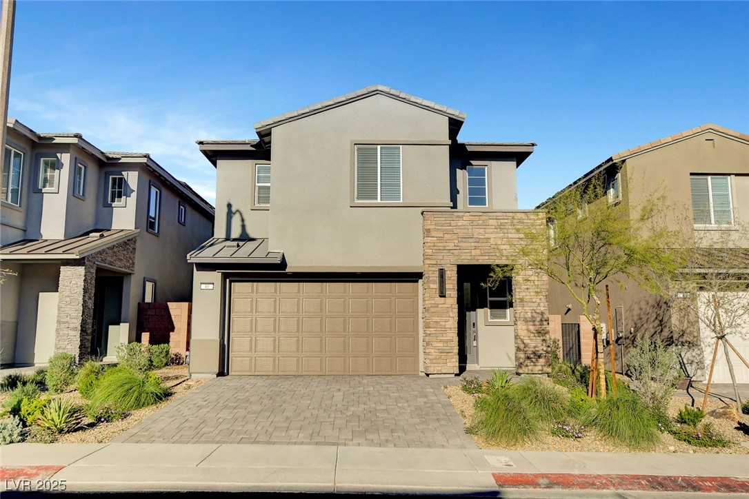40 Strada Moscato Property Photo 1