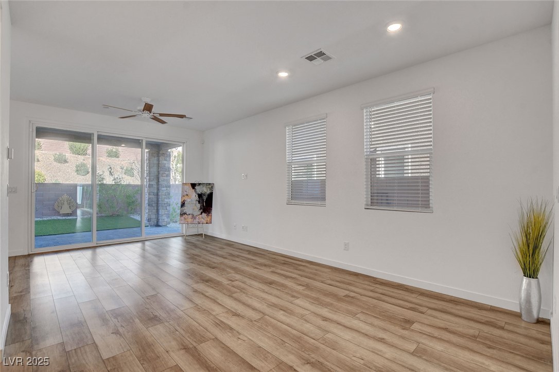 40 Strada Moscato Property Photo 6