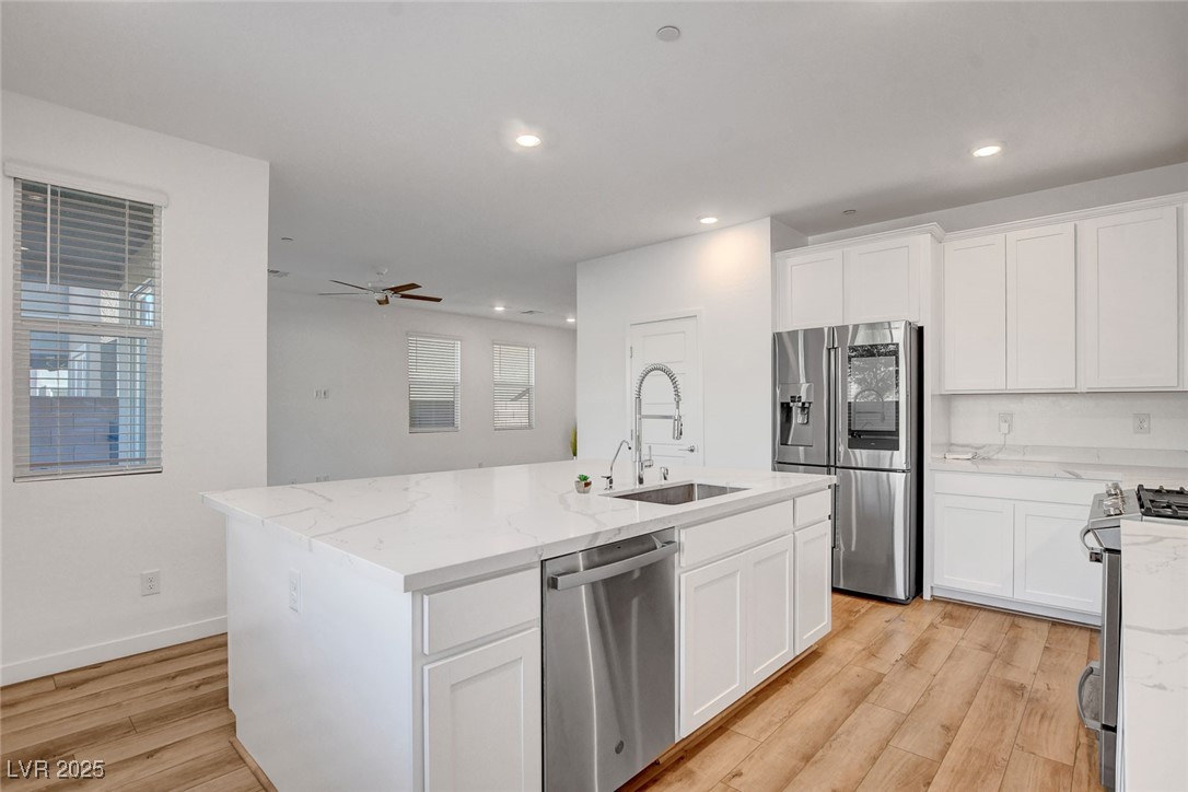 40 Strada Moscato Property Photo 15