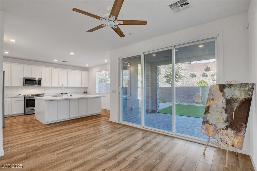 40 Strada Moscato Property Photo 18