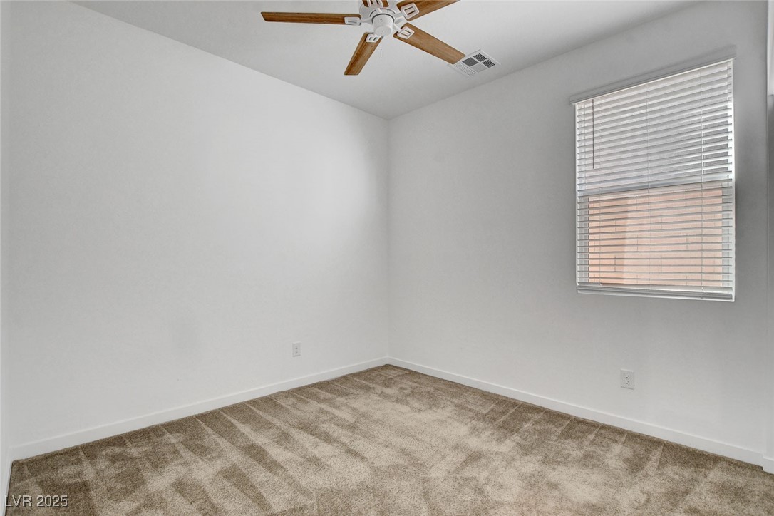 40 Strada Moscato Property Photo 19