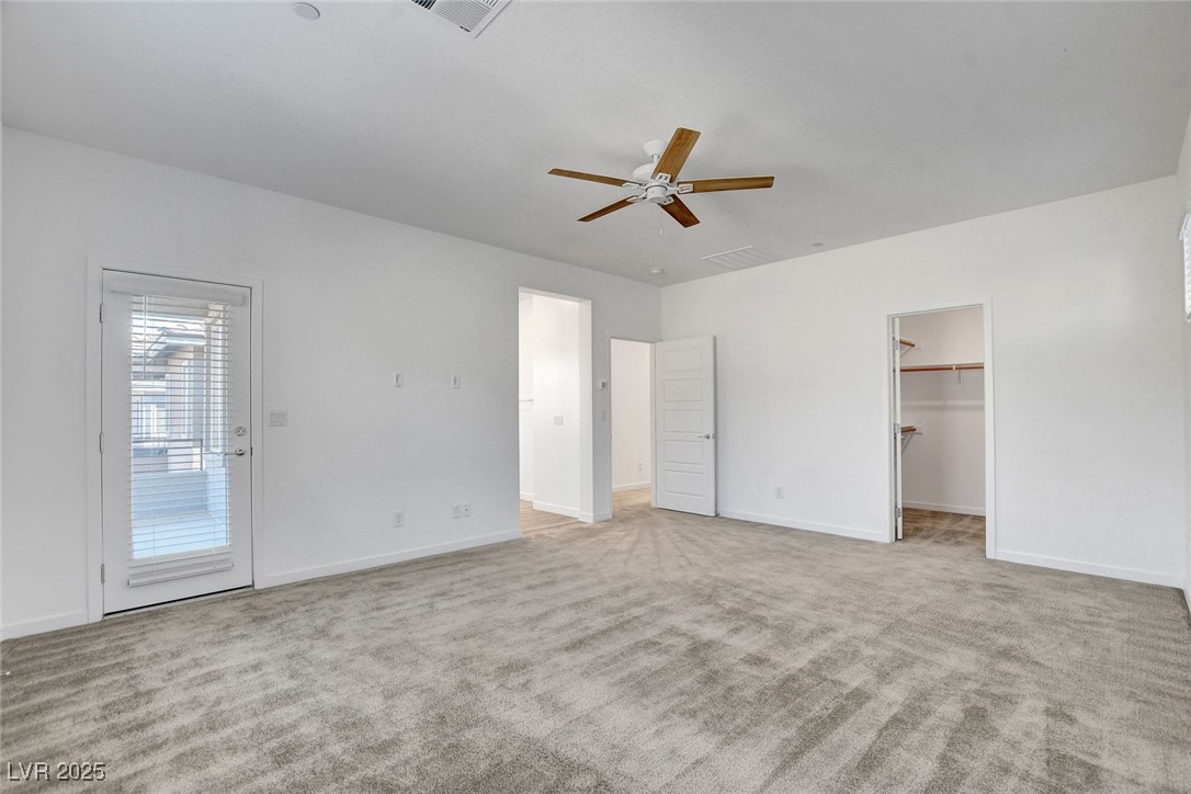 40 Strada Moscato Property Photo 26