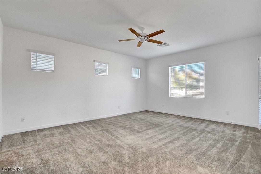 40 Strada Moscato Property Photo 29