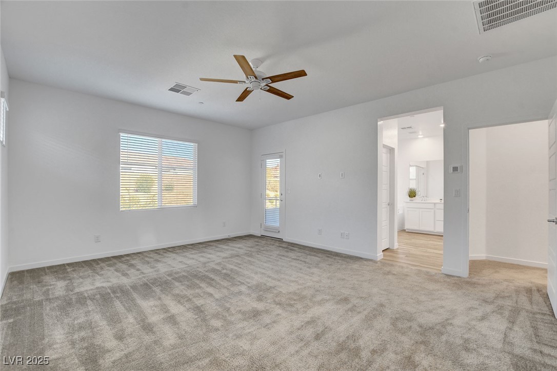 40 Strada Moscato Property Photo 34