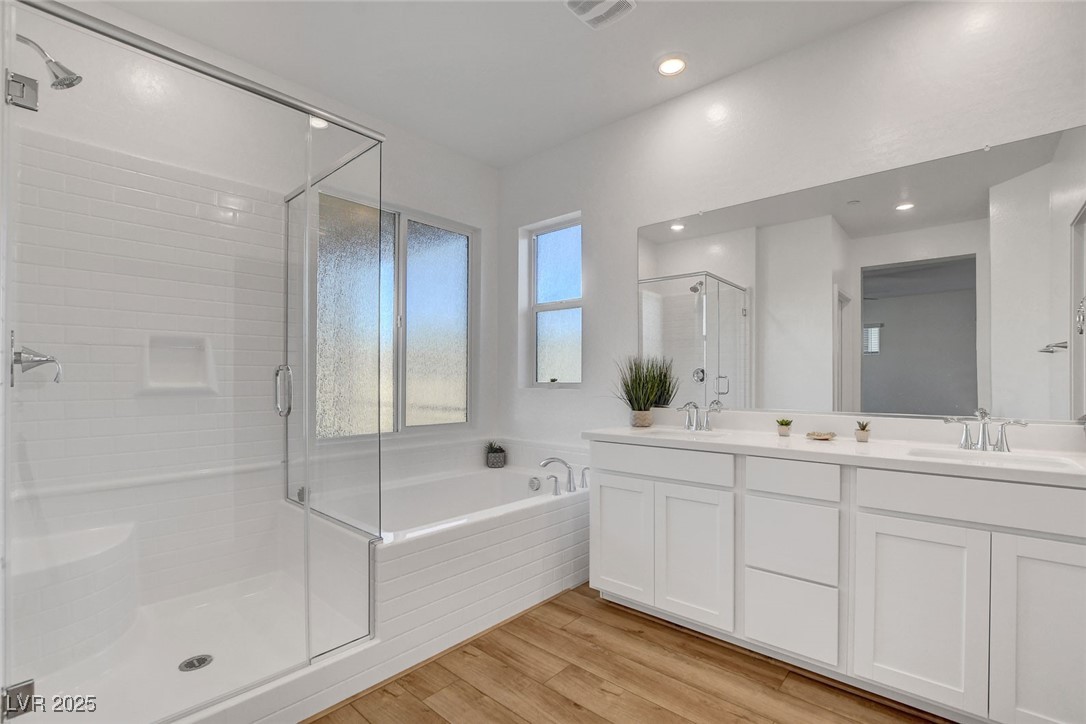 40 Strada Moscato Property Photo 38