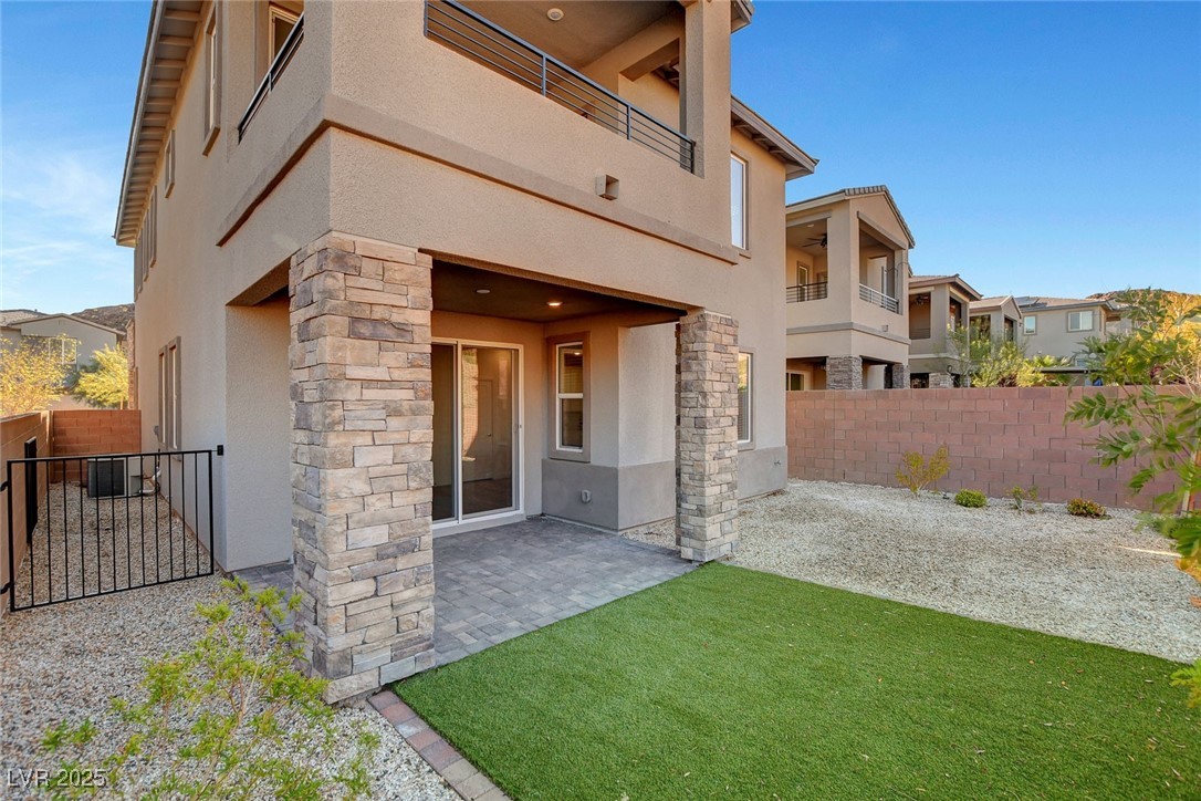 40 Strada Moscato Property Photo 47